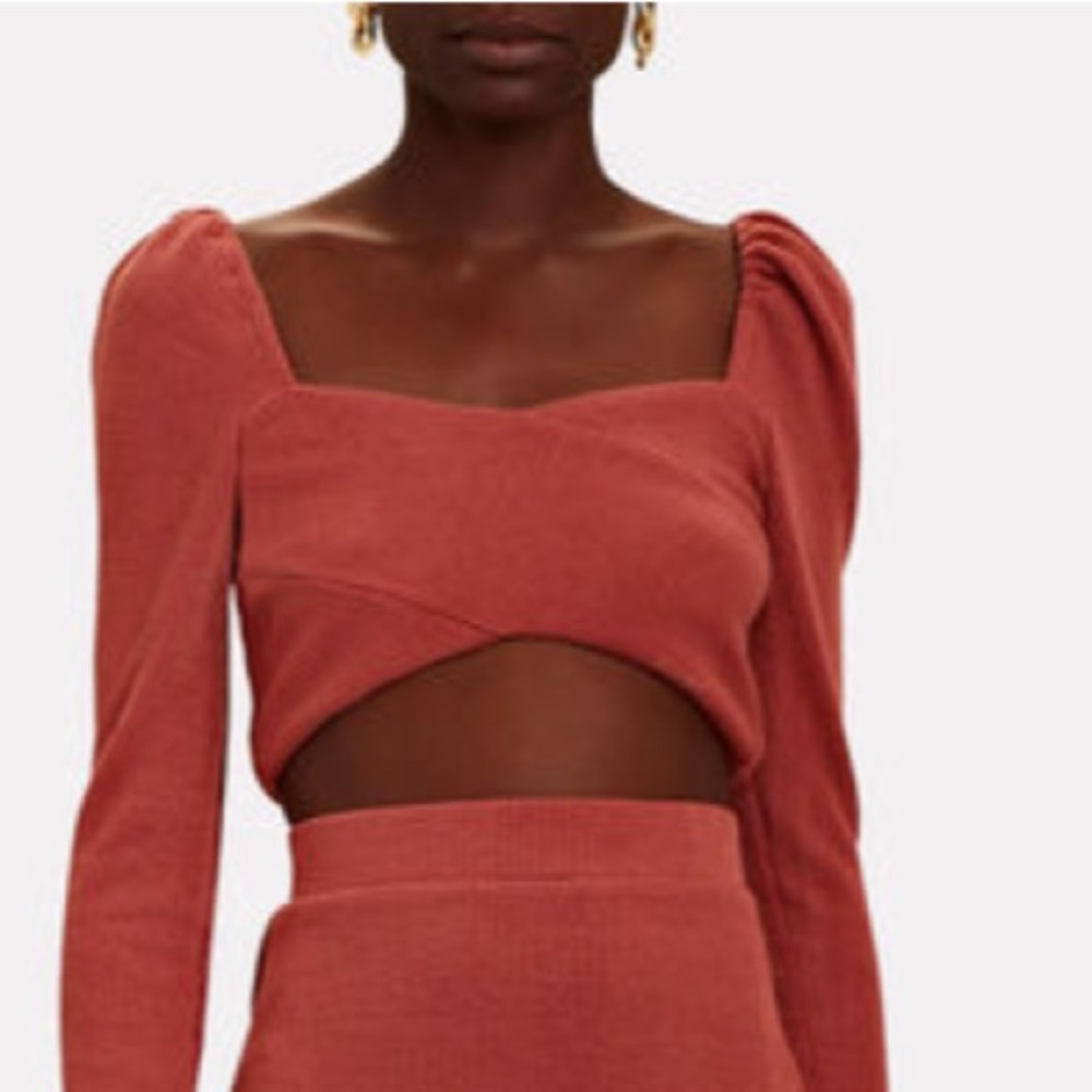 Saylor Ananda Knit Long Sleeve Crop Top in Auburn, size M.​​
